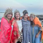 Leeza Gibbons Instagram - Goddess Gathering. Yes, we are wearing crowns!! It's always a good idea to celebrate our strength. As Carly Simon said: "A really strong woman accepts the war she went through and is ennobled by her scars". These women guide me back to myself time and time again. My sister, my daughter, my SIL....my ❤️ #tooblessedtobestressed #connections #goddesspower