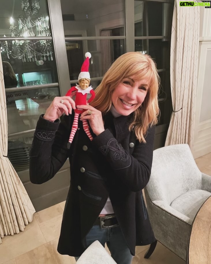Leeza Gibbons Instagram - BARRY Elf-on-a-shelf!! Everyone knows I'm a big Fanilow so this was the most fun gift of the season. Thanks @richardweitzla @aidanweitz @candieland13 🎄♥️🎅