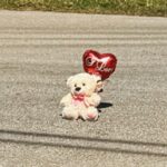 Lele Pons Instagram - BEST GIFT !! Happy Valentine’s DAY 🙏🏼🧸❤️