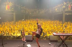 Lenka Instagram - Beijing!! Such a vibe…
Drumming and photography by @davejenkinsjr