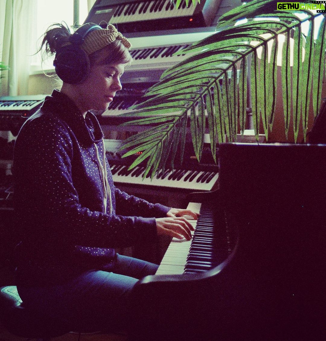 Lenka Instagram - Can’t wait for you all to hear my new album! Not long now… Here I am recording track 1: “The Entire Spectrum” Physical pre-order of Intraspectral is sold out but you’ll all be able to stream of course ~ pre-save via link in profile ~ and I shall be updating my merch store with the CD soon! And of course if you’re coming to a live show in November I’ll have the CD there plus other treats. Master of 🎼 and 📷: @davejenkinsjr