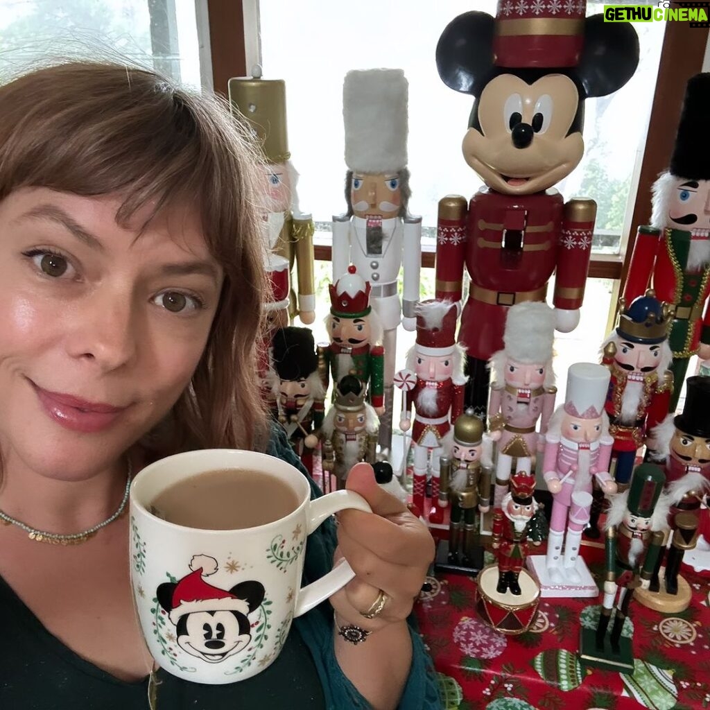 Lenka Instagram - In case you hadn’t noticed, it’s Christmas time! Be kind to one another… spread some cheer around… drink tea out of a Mickey Mouse mug, etc! 🧑‍🎄