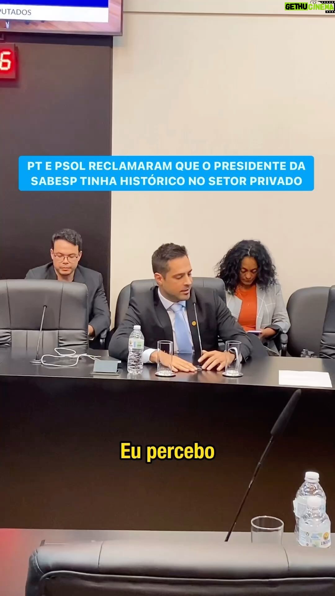 Leonardo Siqueira Instagram - Me parece que colocar alguém com experiência no setor privado para comandar um empresa incomoda o PT e o PSOL. Pelo jeito eles gostam de colocar os militantes lá sem experiência alguma.