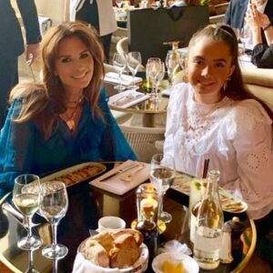 Leontine Borsato Instagram - Lieve Jada, vandaag ben jij jarig, 18 jaar geworden! Van harte gefeliciteerd lieverd! Wat een prachtige jonge vrouw ben je met een heerlijk gevoel voor humor en een aanstekelijke lach. Jouw passie voor muziek en zang straalt van je af en we zijn ontzettend trots op jou! Ondanks deze gekke tijd gaan we jouw 18de verjaardag vieren. Hou van jou ❤️ #18 #18thbirthday