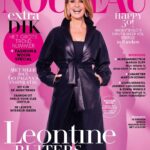Leontine Borsato Instagram – Vanaf vandaag ligt de nieuwe Nouveau in de winkel waarin ik o.a. vertel over de ziekte van mijn moeder, veerkracht en gelukkig zijn.
Het thema ‘veerkracht’ spreekt mij enorm aan want wát kan een mens veel aan. 
Ook bij mezelf herken ik de veerkracht, van de donkere plekken naar het licht binnenin mij en alles wat daar tussen zit.
Die reis is niet altijd makkelijk en fijn, desalniettemin is het een reis die ik heb moeten maken en nog steeds maak om steeds meer in verbinding te komen met mezelf.
Ik streef net als ieder ander naar geluk, me gelukkig voelen vanuit mijn eigen kern en ik hoop dit aan anderen te kunnen doorgeven.
Dat is de reden dat ik erover wilde praten met Nouveau en hopelijk mag ik er anderen mee inspireren. 🙏🏼 

Bedankt @nouveaunl  @claudiastraatmans  voor de mooie kans om mijn verhaal te vertellen aan @nathaliehuigsloot 

📸 @rogerneve 
💄 @lecolook 
👗 @famkemesman