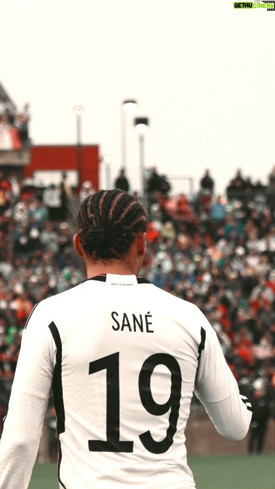 Leroy Sané Instagram - 🇩🇪🇺🇸 @dfb_team