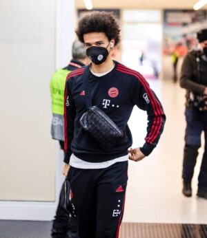 Leroy Sané Instagram - Unfortunately I've also been tested positive for Covid-19. Nevertheless I'm feeling good and do not have any symptoms. I hope I can return to the team as soon as possible again 💪🏼 Until then I will stay in quarantine at home. Take care and see you soon!