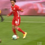 Leroy Sané Instagram - 💥🎁 Top 10 #inSané FC Bayern goals! ➡️➡️ @leroysane #MiaSanMia #FCBayern