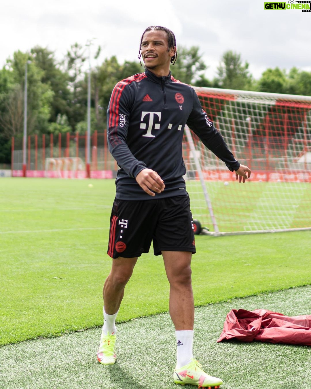 Leroy Sané Instagram - Season 2021/22 is just around the corner! Lets gooo! #inSané