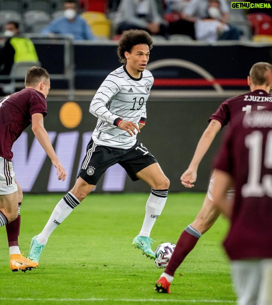 Leroy Sané Instagram - On to @euro2020 with a win and a good feeling! #inSané