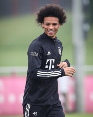 Leroy Sané Instagram - When you realize @bundesliga_en will be back in less than a week 😁 #inSané