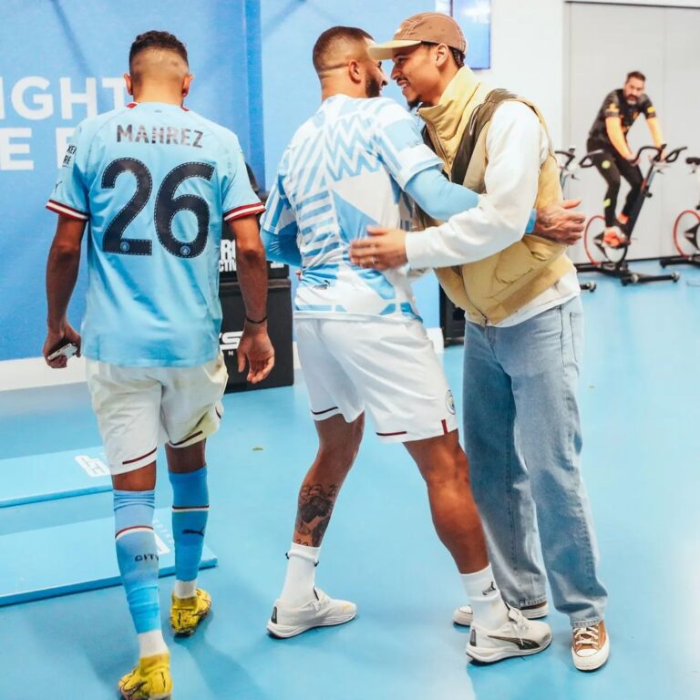 Leroy Sané Instagram - Good catch up with the guys. @mancity Etihad Stadium
