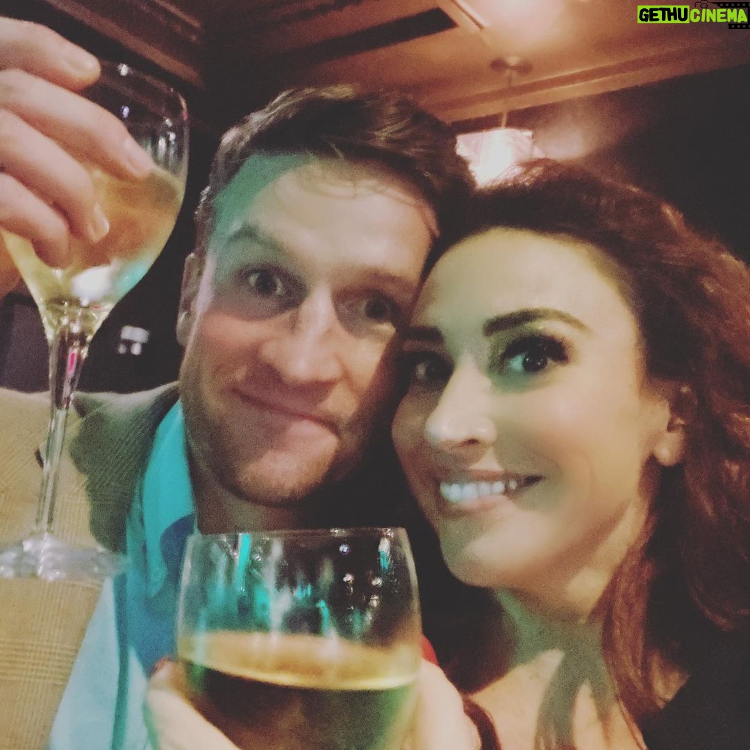 Lesli Margherita Instagram - DUMP! like the kids say. I’m dumping my trip to NY on Monday LA ~ NYC ~ LA in 48 hours YAAAAAS *starting with a Sunday nite bow with my Damn Yankees Boyz @jeffskowron and @jamesdolivas (ONE MORE WEEK TO SEE US) *trying to blow up a red eye pillow that night unsuccessfully *landed and then 2 hrs later recorded a secret project with the genius @marcyandzina (& my ♥️ Denis Jones who no likey the insta) *concerting the unreal genius of @amangreen (and the unreal genius of the show that ummm is coming soon…) * @ryannreds belting worth trip alone *and finally the celebration of the Lawd David Zippel where @santinofontana and I were told to “just go with it” and then in true fashion we did and it well… *bonus 💜 @claybourneelder