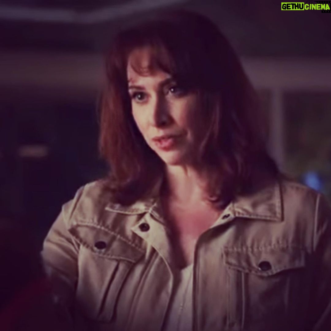Lesli Margherita Instagram - I never watch anything I’m in unless forced lol so thanks for the @therookieabc love and especially for rad and often hysterical screenshots. I included a snap of my own on set but it’s just not as fun 🤣🤣