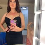 Lesli Margherita Instagram - 1. Last nite I got to sing an amaze song by @mizer.and.moore for @deadline with a freakin 50 piece orchestra (that I’m proud to have made laugh- see far left 🤣) 2. in true me style I brought my expensive dress and shoes in a Ralph’s bag 3. today is my 92nd birthday Spanx HQ