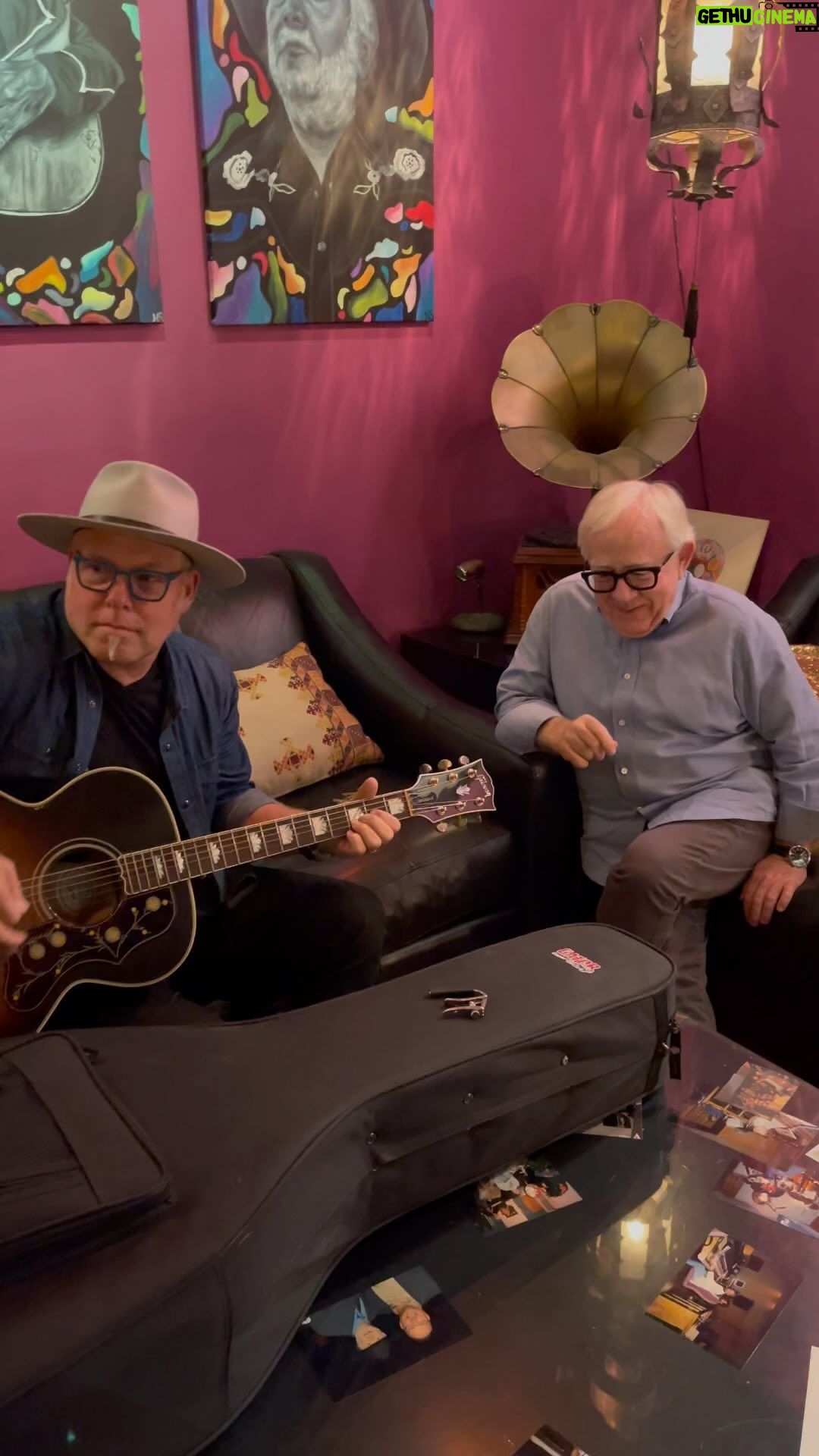 Leslie Jordan - 570.7K Likes - Sunday Mornin’ Hymn Singin’ with @dannymyrick. Danny helped me with a new original song that should be comin’ out real soon. Love. Light. Leslie.