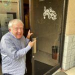 Leslie Jordan Instagram - Leslie walking into the @soundemporiumstudios in Nashville. The iconic @thetanyatucker is waiting for him on the other side of the door to record a song for his album. Oct 2020