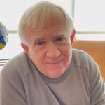 Leslie Jordan Instagram - The things we do for friends 🙄😂 #humor #comedy #friendship @thelesliejordan @robynschallcomic