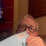 Leslie Jordan Instagram - Tune in tonight to Call Me Kat at 8/9e on FOX. So that’s like RIGHT NOW. Love y’all.