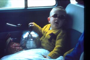 Leslie Jordan Instagram - With my sunglasses upside down, a sweater from my daddy’s alma mater Tennessee Tech and a tea kettle for a pocket book, I was ready! “Where we going?” Happy New Year, y’all. 🎉🥳🎊