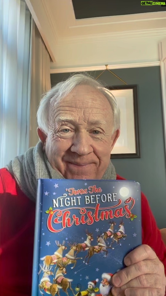 Leslie Jordan Instagram - Twas the Night Before Christmas. Sending you all a Merry Christmas and nothing but peace and love in the new year. Love. Light. Leslie.