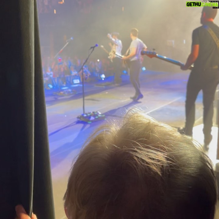 Leslie Jordan Instagram - Last night, I had a blast makin’ a fool of myself on stage with @brothersosborne. Thank you John and TJ for making a dream come true. I am a f’in Rock Star y’all. @ftlonesome