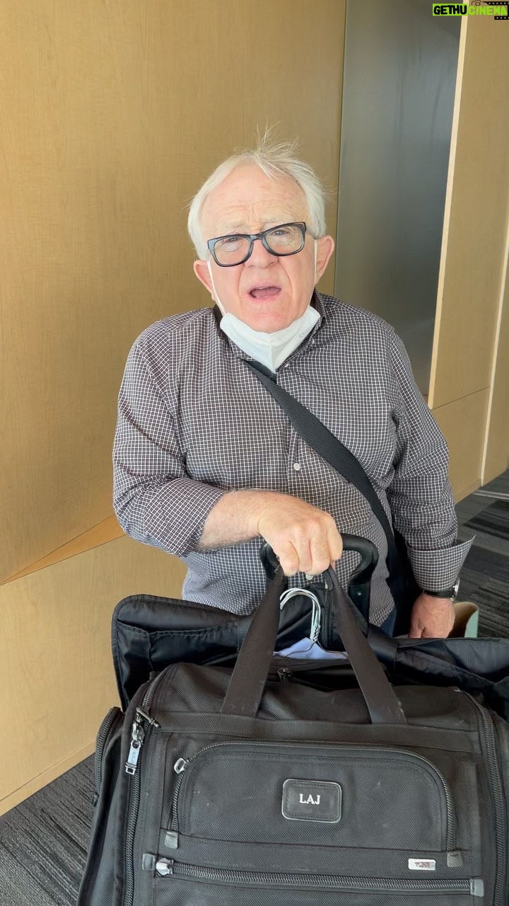 Leslie Jordan Instagram - Namaste makes all my stress go away….