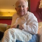 Leslie Jordan Instagram - Check out my jeans from @faiseandia. They are 🔥 🔥. I may not have been given the perfect genes 66 years ago but I got ‘em now. Shout out to @madeintyo for the inspiration. Props — you wear ‘em better.