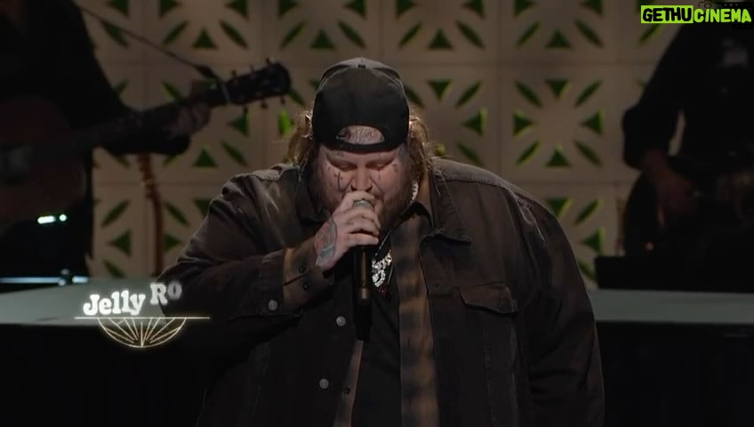 Leslie Jordan Instagram - Watch @jellyroll615 give a moving tribute to Leslie and sing one of his hit songs, Son of a Sinner. These two were so much alike in so many ways so it obvious why they became instant friends. Clip taken from Reportin’ for Duty. @doorknockermedia
