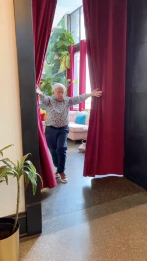 Leslie Jordan Instagram - Leslie always made a grand entrance.  There’s no doubt he entered Heaven the same way.