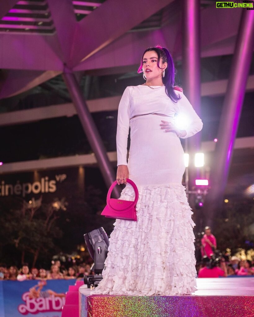 Actress Lesslie Polinesia HD Instagram Photos and Wallpapers July 2023 ...