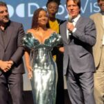 Lesslie Polinesia Instagram - En la premier mundial de #LaSirenita 🌊🩵 que hermosa película disfrute mucho venir a Los Angeles para ver la nueva película de @disneystudiosla Los Angeles, California
