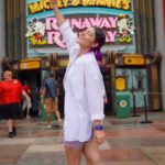 Lesslie Polinesia Instagram – ¡Feliz feliz no cumpleaños @ppteamlesslie! 🎶🎂

✨Nada mejor que empezar una nueva vuelta al sol en los mágicos Parques de Disney World Resort. ✨ Disfrutando por primera vez la fantástica atracción de Mickey & Minnie’s Runaway Railway. 
¡Seguimos festejando! 🏰

#MiLugarFavorito #MiDisneyWorld #MostMagicalPlaceOnEarth ❤️