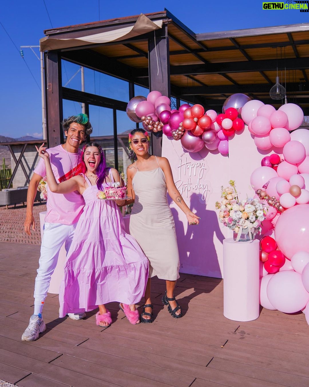 Lesslie Polinesia Instagram - Gracias por este maravilloso dΓa πΈπ€ a lado de ustedes π gracias por sus hermosos mensajes π LOS AMOOO β₯οΈ Pd: sigo contestado sus mensajes familia π₯° Oaxaca Viajes