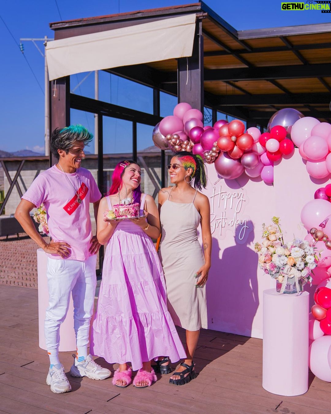 Lesslie Polinesia Instagram - Gracias por este maravilloso dΓa πΈπ€ a lado de ustedes π gracias por sus hermosos mensajes π LOS AMOOO β₯οΈ Pd: sigo contestado sus mensajes familia π₯° Oaxaca Viajes