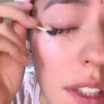 Lesslie Polinesia Instagram - Sentirme plena con quien soy, sin capas, sin máscaras, sin estándares de belleza, sin miedos. Han sido un aprendizaje muy retador de regresar a mi a quitarme esos miedos de aceptación porque con quien mejor me debo sentirme es conmigo misma 🤍 ESTA SOY YO 🦋✨ LIBRE Y FELIZ