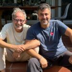 Levent Can Instagram - Bizim her buluşmamızda bir salıncak olur, pazarın keyfi sevdiklerinle çıkar @burakarliel 🙏❤️