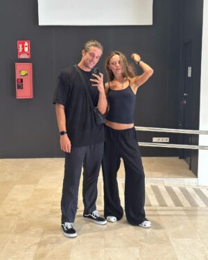 Lewis Bloor Instagram - Quick intro for you guys to one of my best mates @livayres ✨

Met this girl last year but this summer we have spent some real time together and she quickly became one of my best mates. She is an absolute power house of energy. Travels the world alone and is in constant pursuit of life. Has such an amazing energy about her and is a little bit cut-throat.. which tbh i absolutely love that about her. 

Currently works 6 days a week @lioibizaofficial so Tuesday we had our first night out together this summer & we hit @pivrecords @covasantaibiza & @ibiza_underground 

Funny isn’t it sometimes when you meet someone and you know they are going to be a part of your life for the long run. One thing i’ve learnt this summer is that love & friendships are built over time. 

Keep shining young lady you absolutely rock 🤝🌍💚🏝️

#ibiza #uktotheworld #bali #summerlovin #keepitmoving