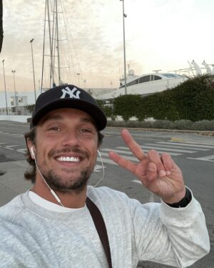 Lewis Bloor Instagram - Weekly Round Up.

Ibiza Winter Patterns

🤝🏝️

#lboc #lbonlinecoaching #fastfatloss #fullbodytransformation #onlinecoach #onlinecoaching #onlinefitnessplan #fatlossmeals #fatlossmealplan #fatlossjourney #fatlosstips #fatlossfood #fatlossfoods #howtogetlean #getleanchallenge #getleanuk #ukfitness #londonfitness #essexfitness #essexpt #londonpt #lbonlinecoaching #ibizapt #ibizafitness #fitforibiza #londonpt #essexpt