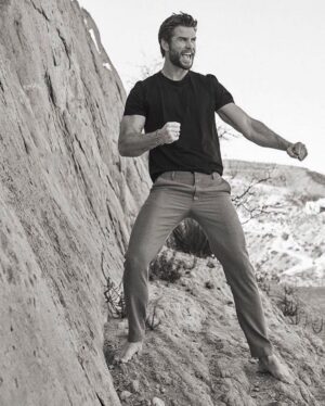 Liam Hemsworth Instagram - Hope everyone is staying safe and healthy out there! Cheers @menshealthau and @rikerbrothers @scott.hendo for this fun shoot a few months back. 👕 @paris_libby 💆‍♂️ @brantmayfield