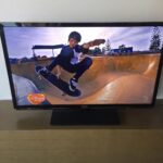 Liam Hemsworth Instagram - Watching the morning news in Sydney Australia today and came across a story about a young female skateboarder, @poppystarr // @poppystarr_art . Only 16 and has already achieved so much! Keep at it! You're an inspiration!