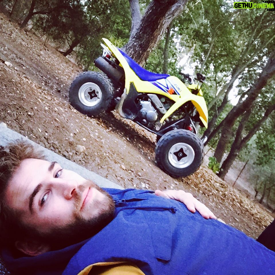 Liam Hemsworth Instagram - Ran out of gas...