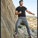Liam Hemsworth Instagram - @menshealthmag @rikerbrothers @richdorment @scott.hendo