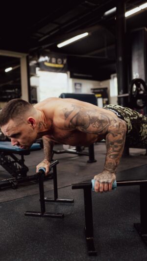 Liam Payne Instagram - Sunday grind to feel my best! 💪🏼 Pumped for ‘Teardrops’ and the months ahead! 🙏🏼