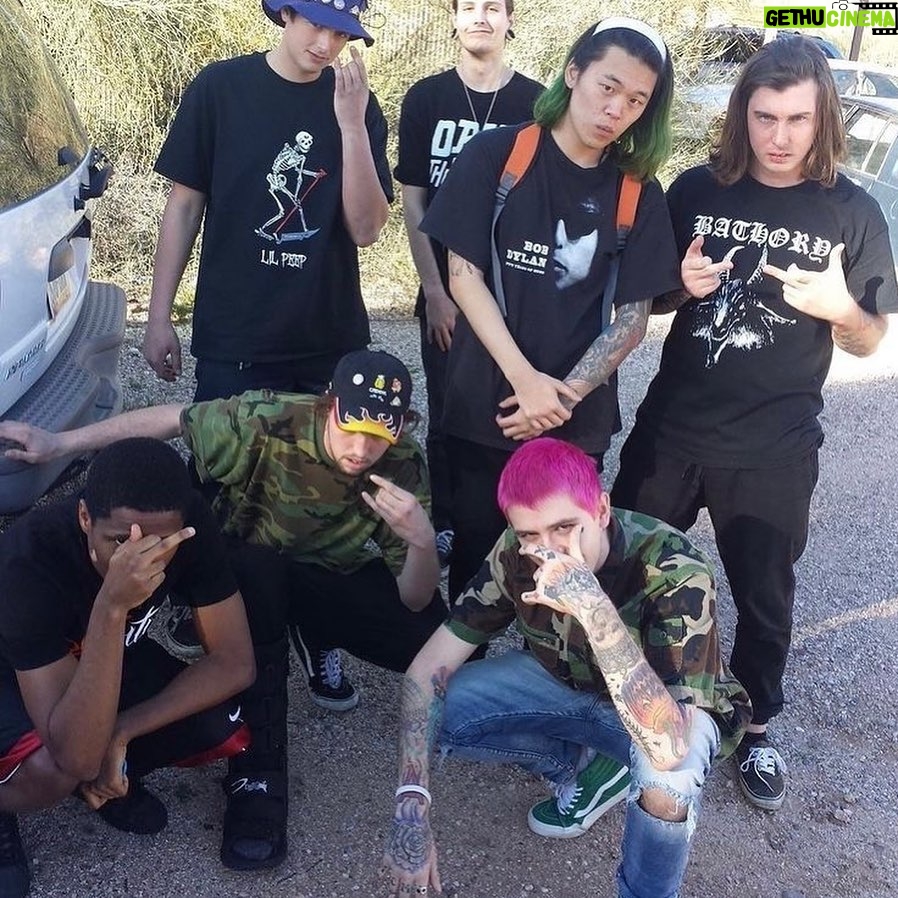 Lil Peep - 1 Million Likes - 6 years ago today Gus performed his first show. The show took place on February 13, 2016 in Tucson, Arizona with Schemaposse. I bought him a ticket to fly out of JFK on February 12. His friends--JGrxxn, Ghostemane—would meet him at the airport and take care of him.
As he psyched himself up for this new stage in his life, Gus had an instinct that he needed to have some sort of signature style—a “look” that would set him apart. He decided that he wanted pink hair. To get color, he had to bleach the hair first. Emma was good at this stuff, so she was put in charge of getting the hair supplies. After they bleached his hair, she put the hair dye in. When it was all done, he hated it. It was a very pale pink. He threatened to shave his head bald. By this time, it was getting pretty late in the evening. Emma, Gus’s friend Ian and I were all sitting there. None of us were particularly startled or bothered by this threat since Gus was always shaving his hair off and then growing it out again. He wanted very bright pink. So, Emma ran across the street to the Rite-Aid and came back with the bright magenta color that we can see in the photos Gus took of himself February 9 and 10, 2016. He loved it. He loved it so much that he took many photos of himself posing with this new hair color and even sent me a short video (in the middle of my school day). He had taken this short video of himself and Taz lying on my bed—which matched his hair! NOW he was prepared to perform at his first concert.
The show took place in a small warehouse room filled with a bunch of dedicated fans who knew the lyrics to Gus’s Beamer Boy by heart. He also performed Lil Kennedy, Pray I Die, Let Me Bleed, Praying To The Sky, The Pull Off, and Words You Hear On A Sinking Ship. His fans remain loyal and passionate six years later.