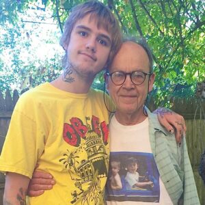 Lil Peep Instagram - Star Shopping has just surpassed 1 billion streams on Spotify. Gus made Star Shopping mid-August, 2015 after getting home from celebrating his grandfather’s 78th birthday. It is amazing to consider the fact that he made such a beautiful song so simply—using a beat a friend of his from the Internet had given him, a pair of $200 headphones, my old MacBook Pro and GarageBand.  He had no label, no studio, no promo. He worked alone in his bedroom, usually throughout the night.  The success of this song is testimony to his gift as a poet, his passion, his honesty, and the way he used his voice to evoke feelings in all of us.