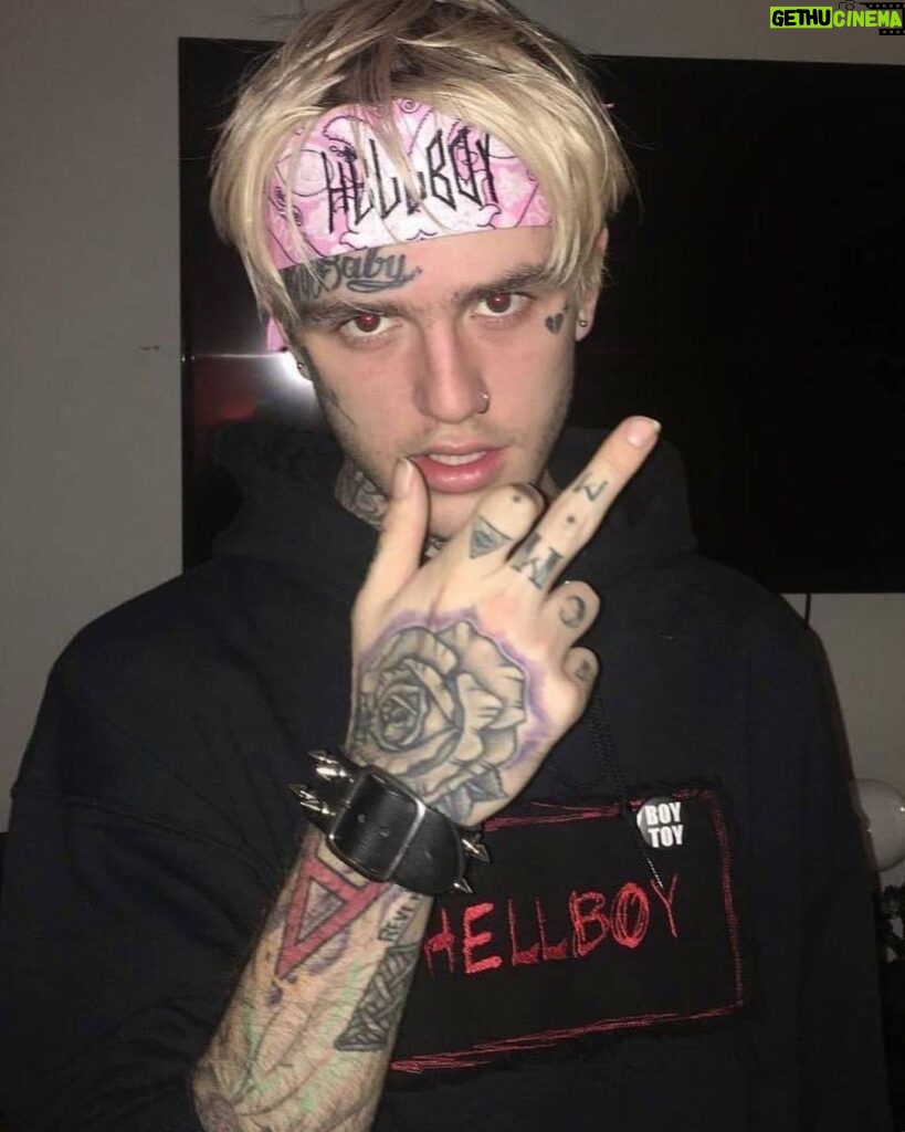 Lil Peep Instagram - HELLBOY 6 YEAR ANNIVERSARY
