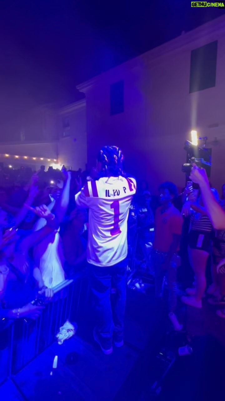 Lil Pump - 162.2K Likes - WE WANT TRUMP 🇺🇸 !!