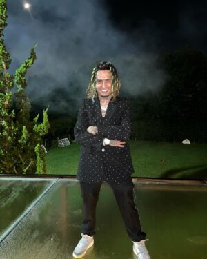 Lil Pump Instagram - Happy new y3ars 
Love you All