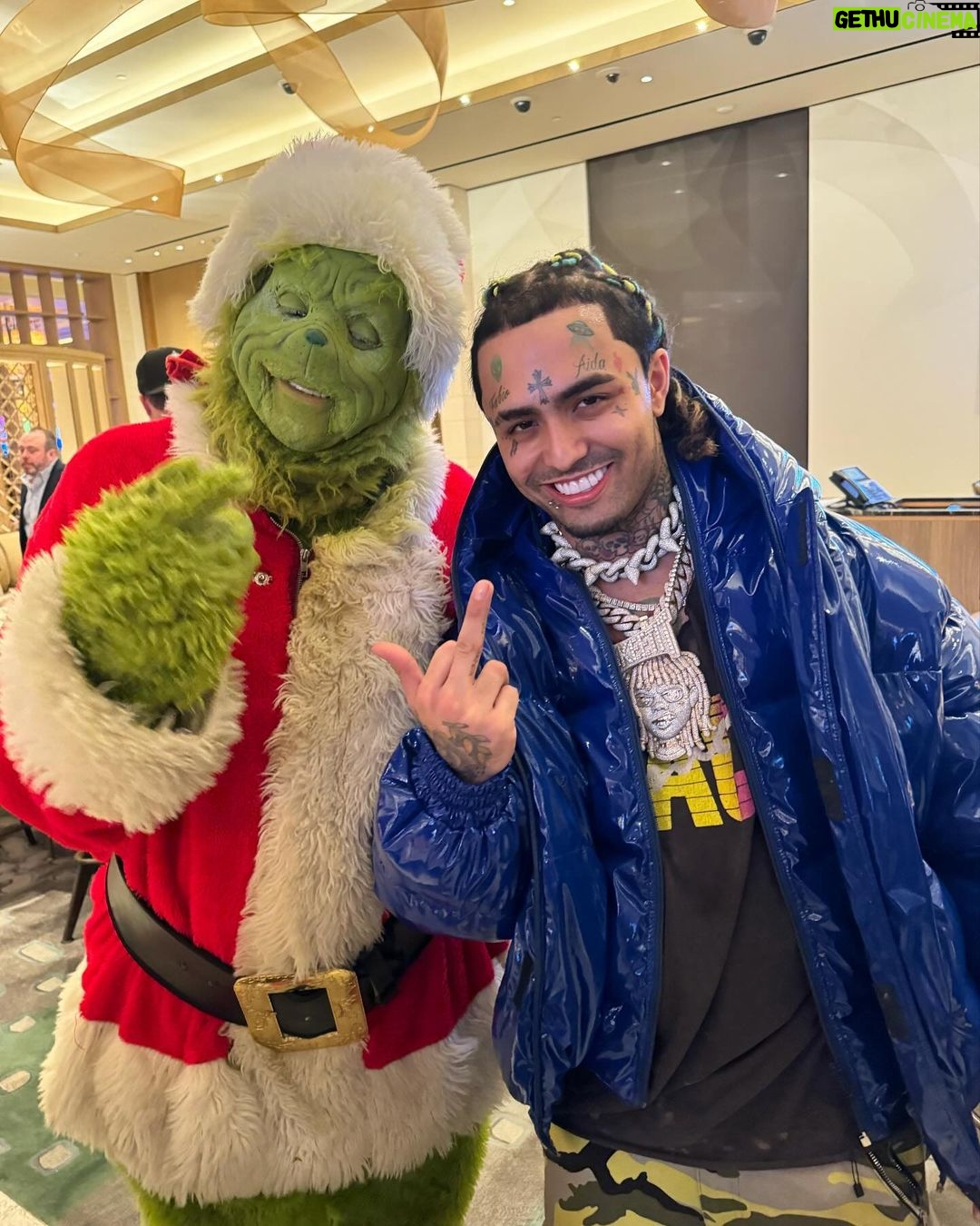 Lil Pump - 175.4K Likes - My favorite type of weed is uhhh …… ?